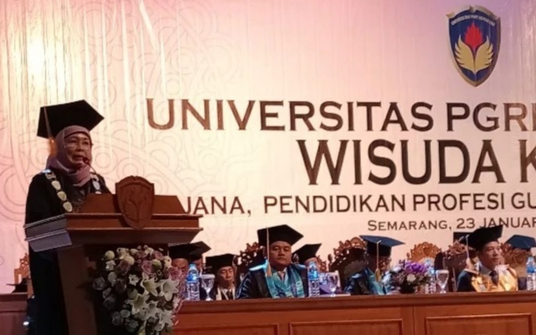Wisuda Ke-76 UPGRIS Semarang